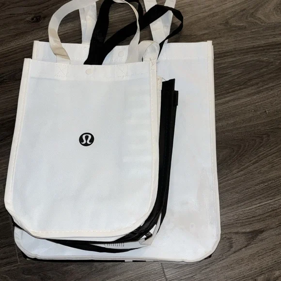 Lululemon bags Lot of 3 - Picture 5 of 6